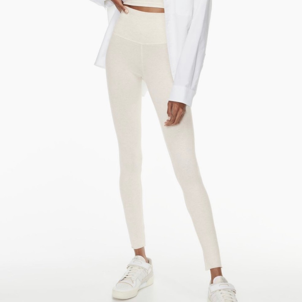 Aritzia TNACHILL™ ATMOSPHERE HI-RISE LEGGING